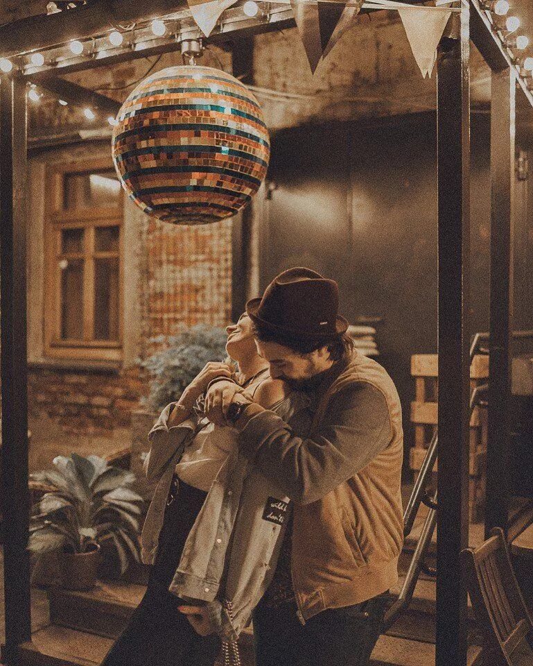 разговор с иностранцем. уважение город. встреча коллег. уважение город. уважение город.