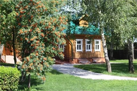 Дерево есенина