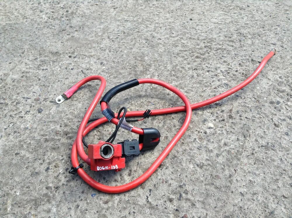 Провод акб ваз 2101 плюс. Перемычка акб камаз евро. Клемма акб 16мм2. Провод акб ваз 2110 плюс. Плюсовая клемма mazda premacy 1.