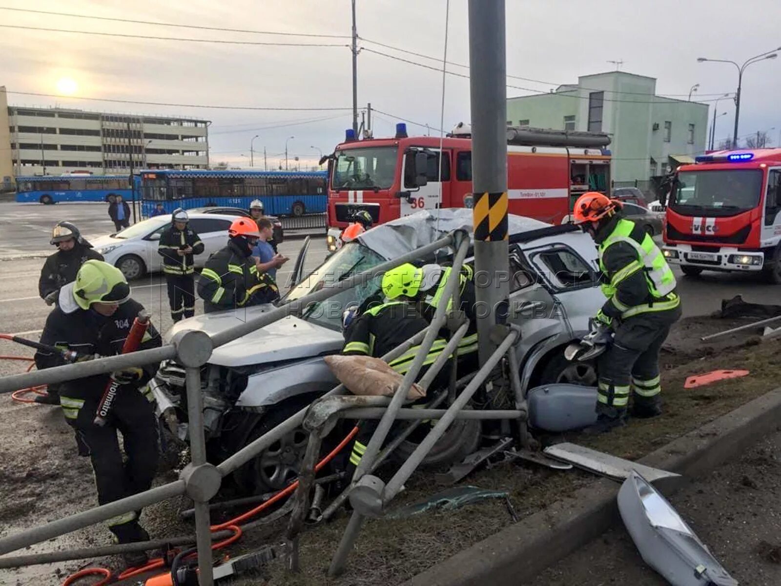 Новости москвы сегодня свежие происшествия москва. ДТП Симферопольское шоссе 28.08. Симферопольское шоссе авария 07.05. Авария на Симферопольском шоссе сейчас.