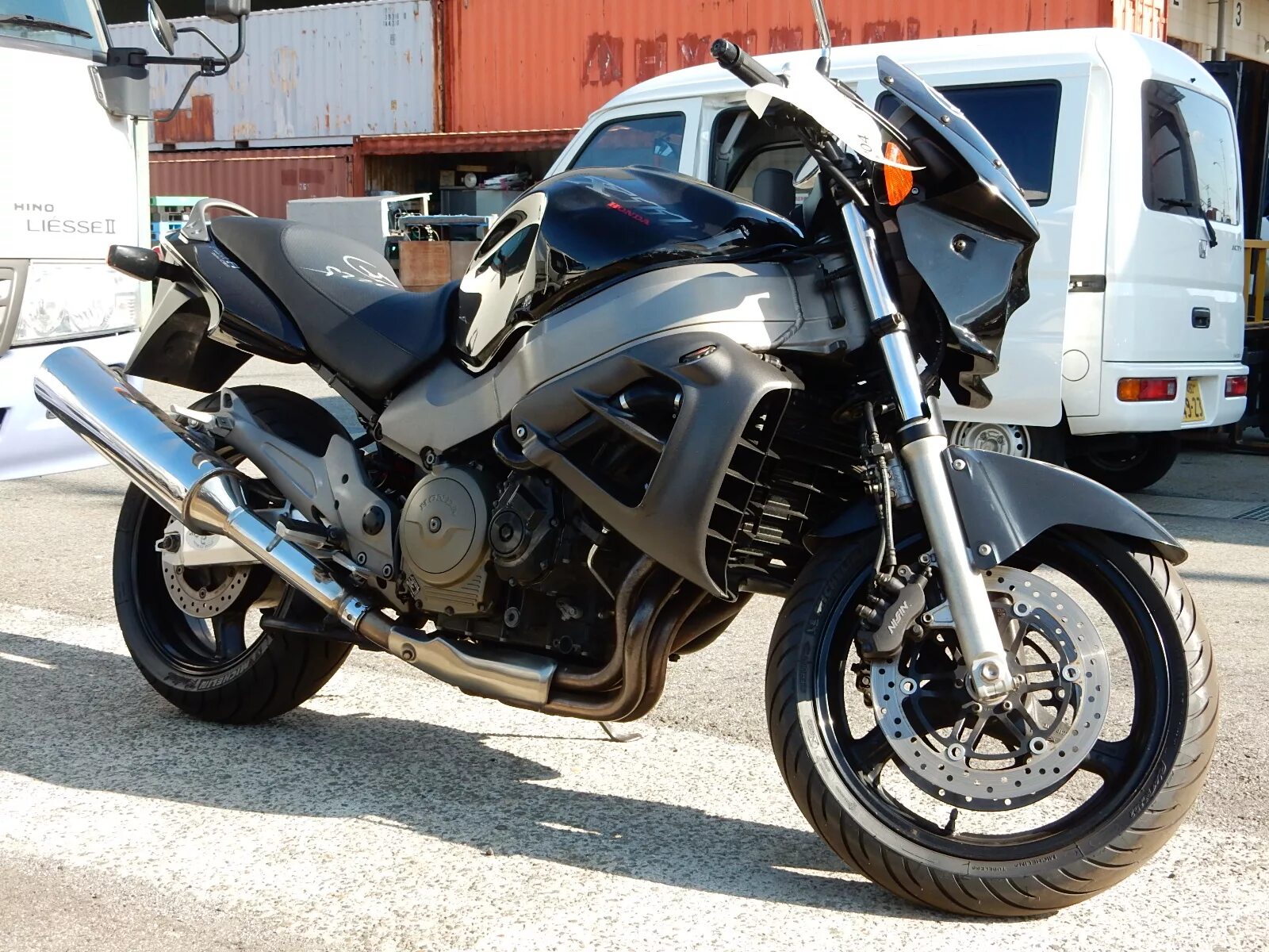 Мотоцикл Хонда х11. Honda x11. Honda x11 2001. Honda x11 Custom. Honda мотоцикл дуги