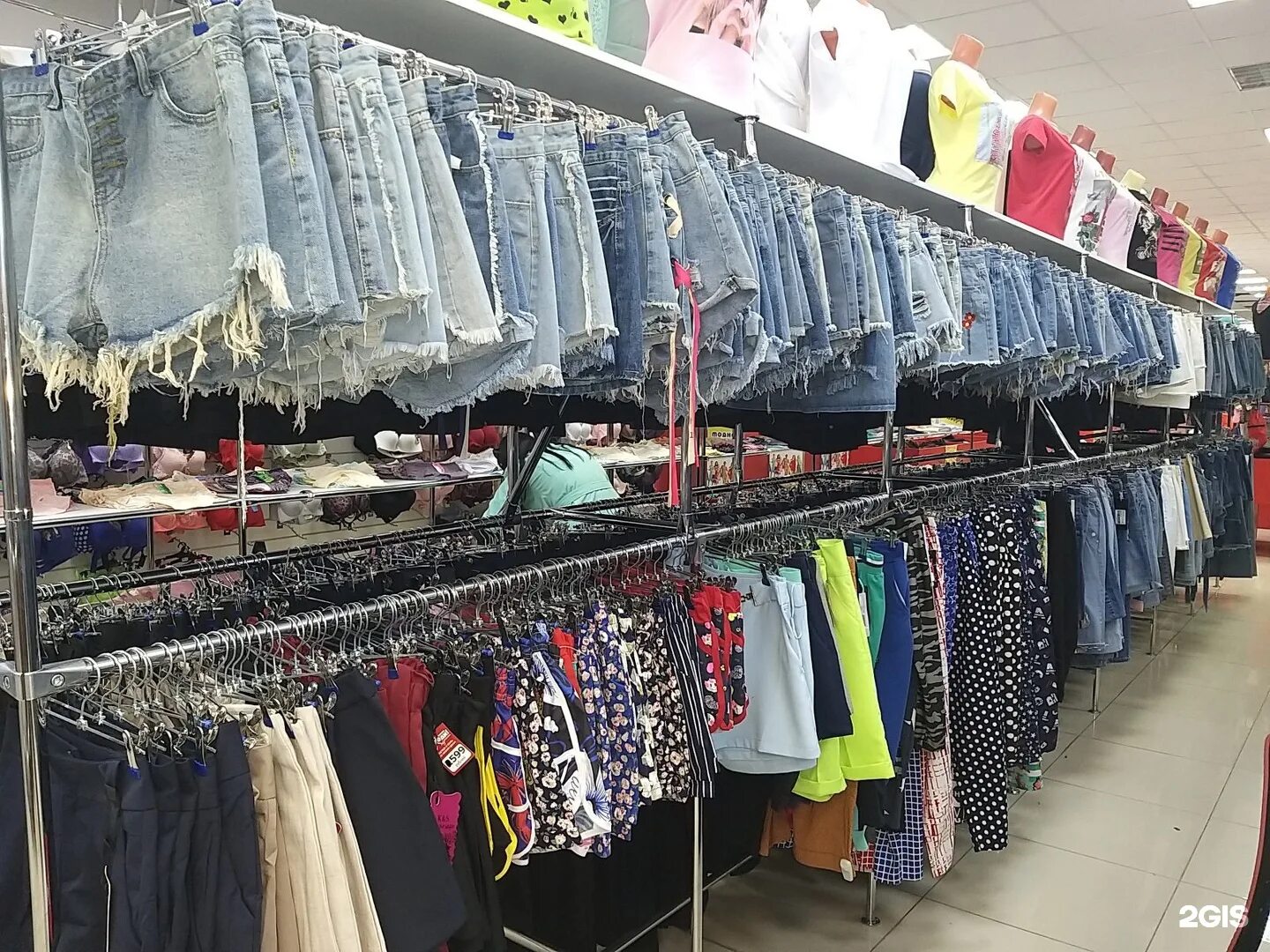 Магазины одежды брянск советский район. Золла брянск каталог. Платья брянск магазины. Сайт брянск одежда. Платья брянск магазины.