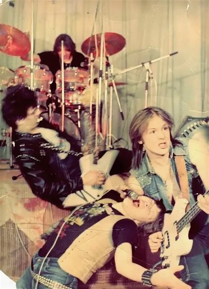 Мясокомбинат каменка. Группа изолятор. Группа изолятор. Группа изолятор. Группа изолятор.