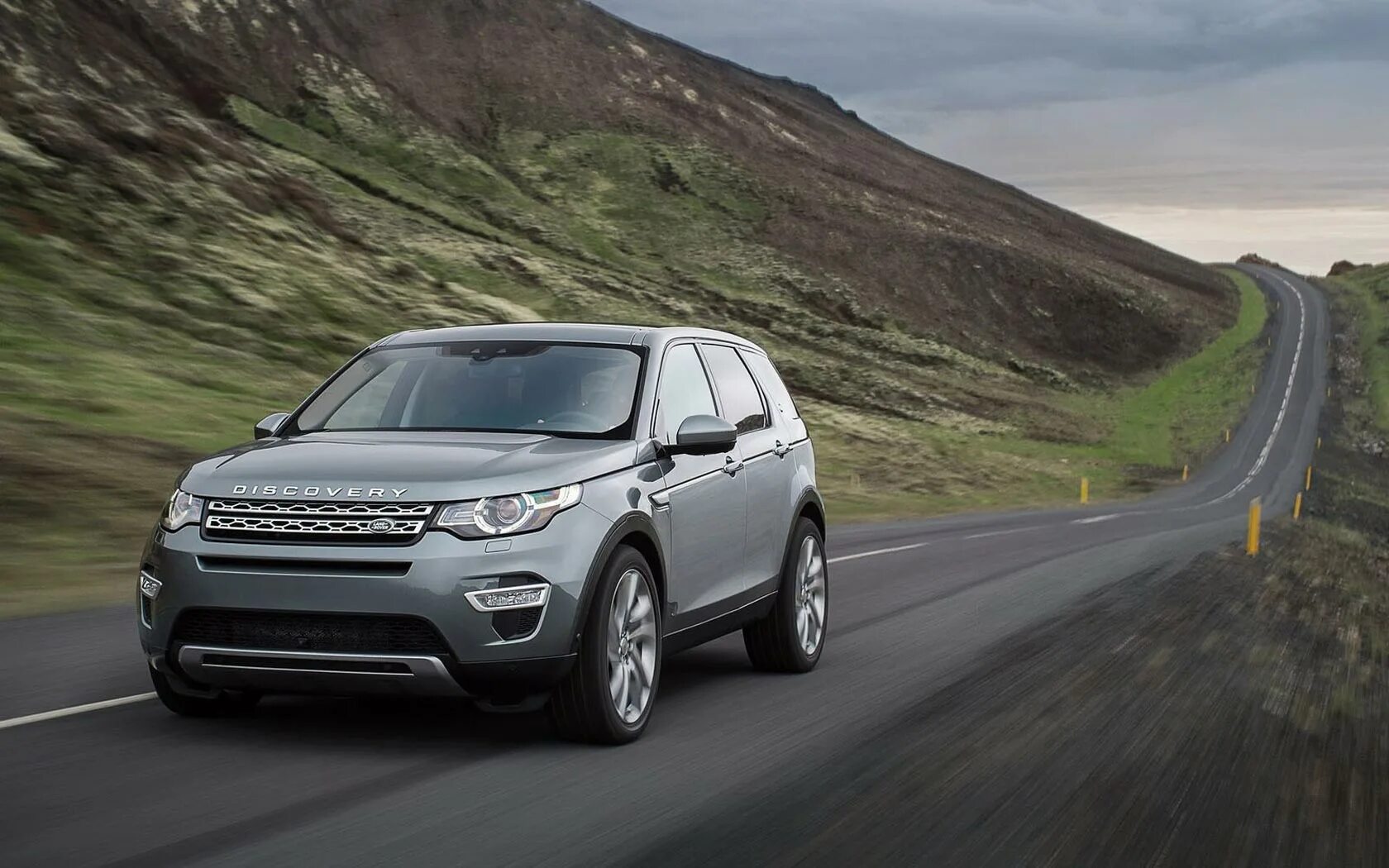Land Rover Discovery Sport 2015. Ленд Ровер Дискавери спорт 2015. Дискавери спорт 2022.