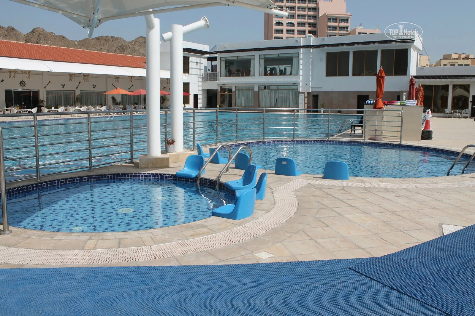 Мираж аль бахр фуджейра. Mirage Bab al Bahr Resort 4. Отель Mirage Bab al Bahr Beach Hotel. Mirage Bab al Bahr Beach Hotel (ex. Mirage Bab al Bahr Tower) 5* ОАЭ, Фуджейра. Фуджейра отель Мираж баб Аль 4.