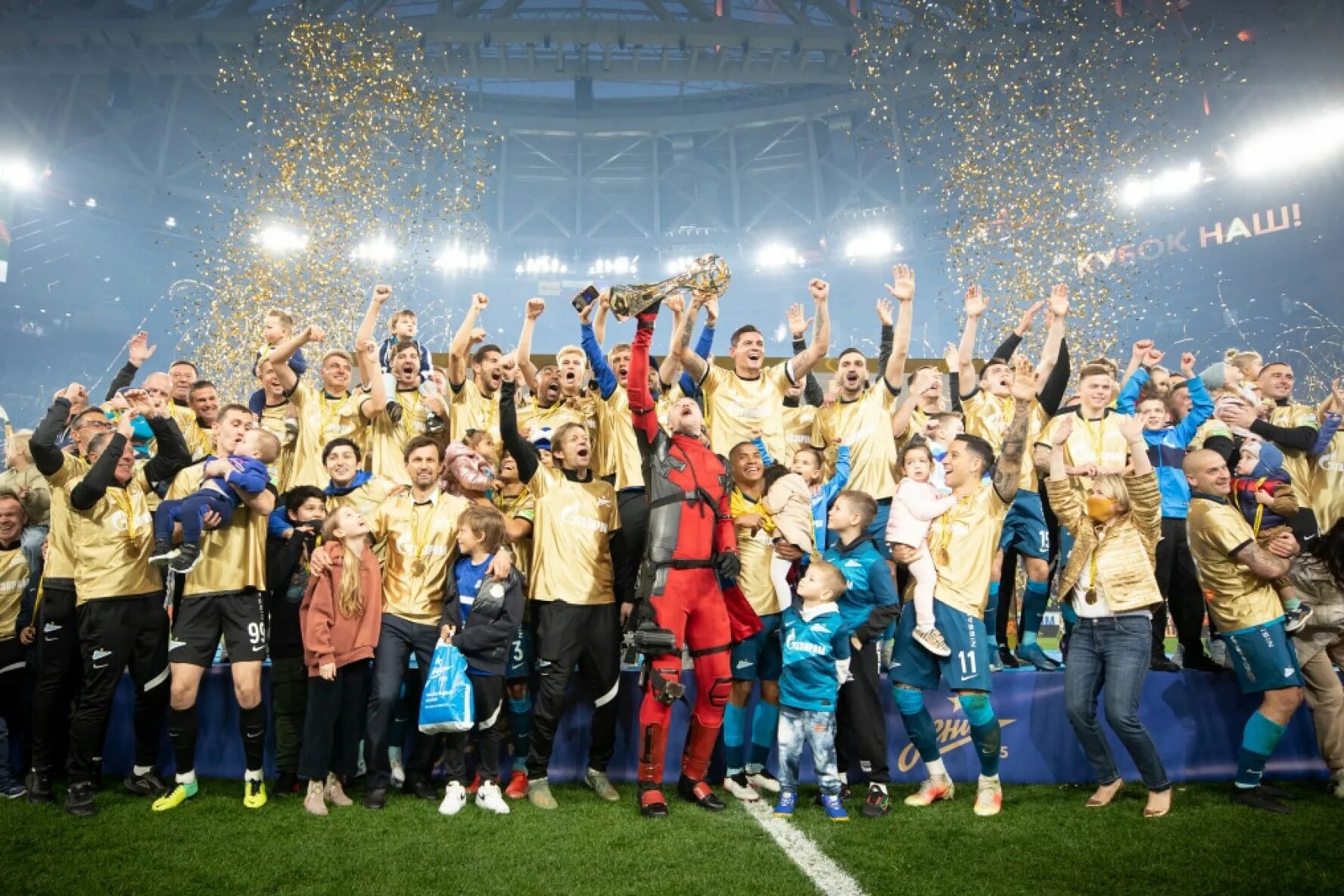 Чемпионство зенита 2022. Чемпионский зенит. Чемпионский зенит. Чемпионский зенит. Чемпионство зенита 2021.