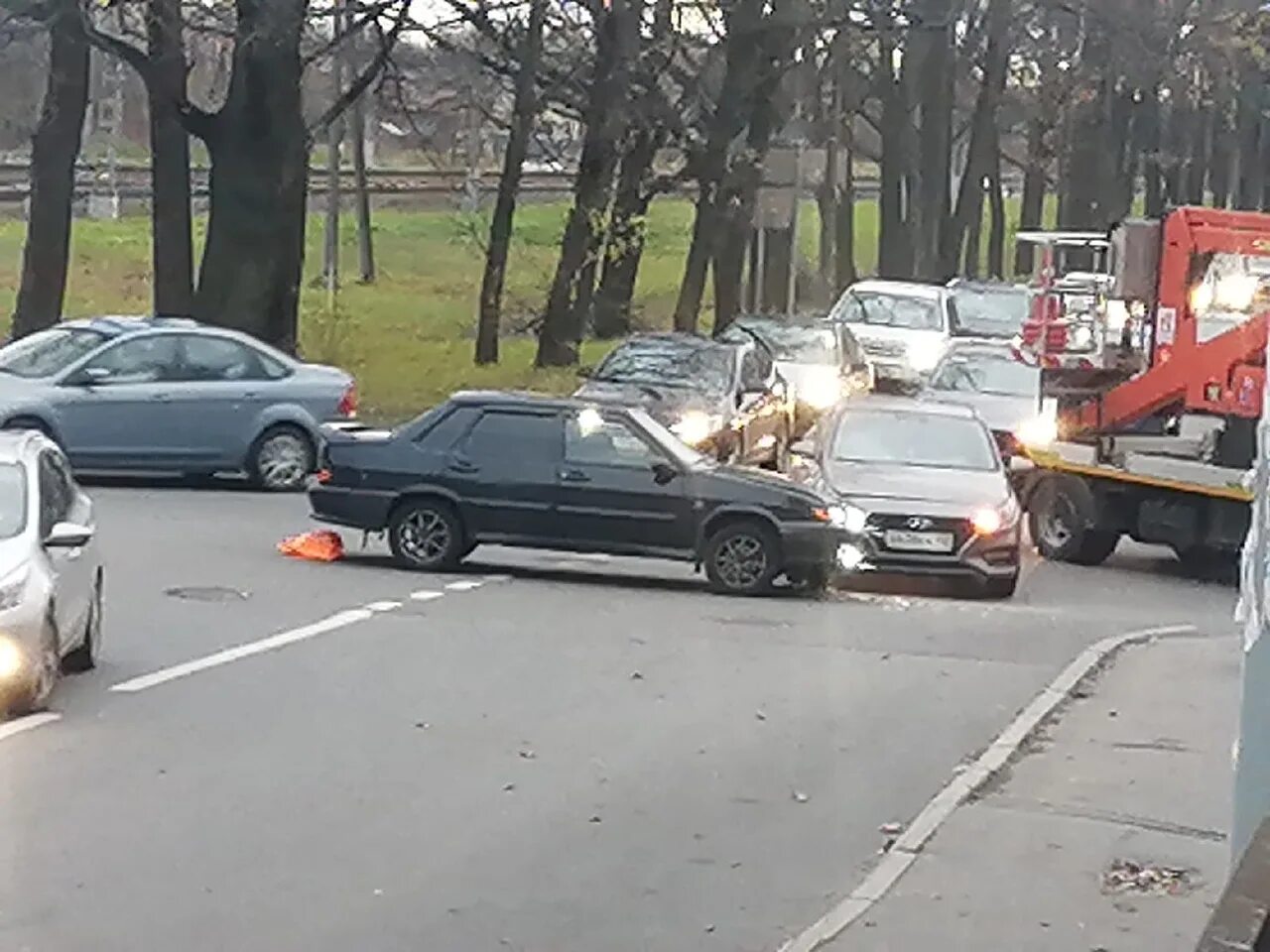 Машина пушкина. Пушкин в мерседесе. Пушкин в авто. Автомобиль пушкина. Пушкин в машине.