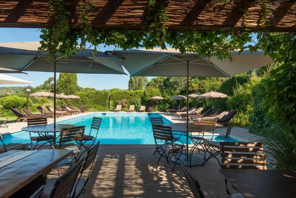 Отели сена. Бассейн сен-тропе. Прованс отель St. Vincent. Marie Villa Saint Tropez Hotel. Лучший отель в сен-тропе фото.