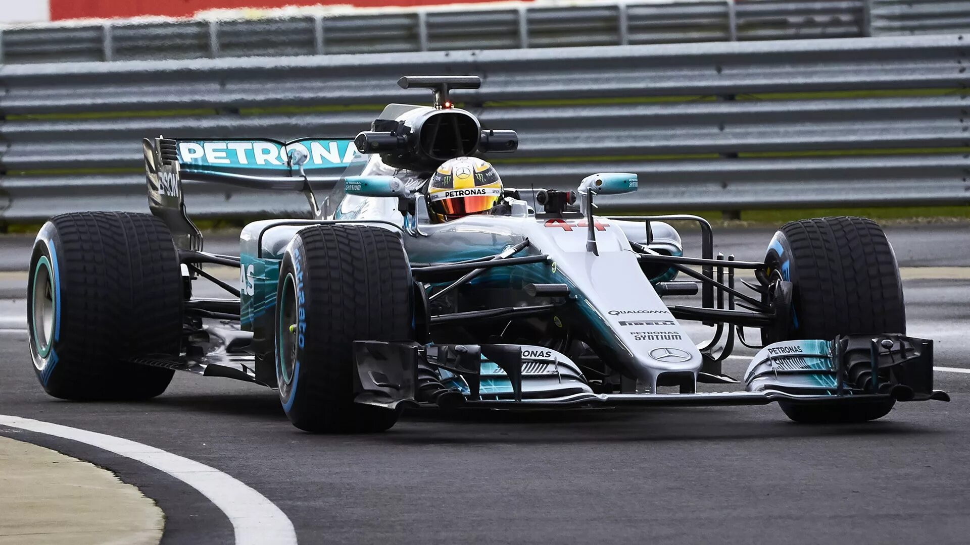 Mercedes f1 w08. Mercedes-AMG f1 w08. Mercedes AMG Petronas f1. Mercedes f1 2017.