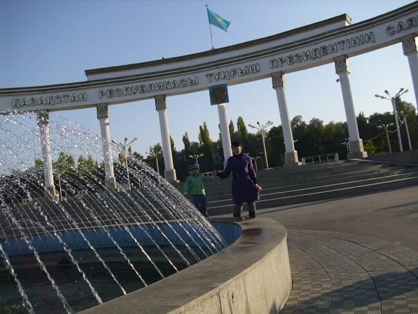 Тараз контакт. Президентский парк Алматы. Тараз Джамбул. Тараз парк. Джамбул там тепло.