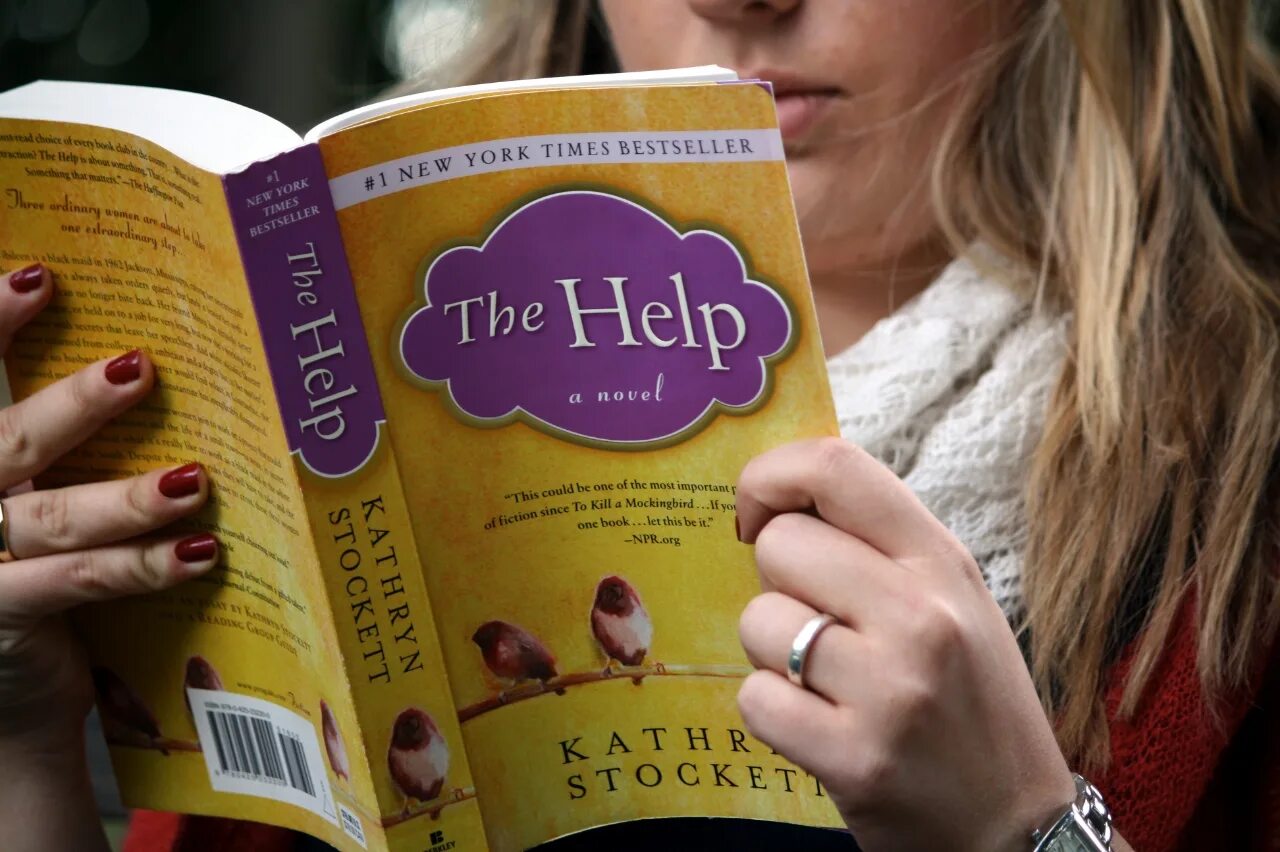 Будет 20 лет книга. The help book. Stockett Kathryn "the help". Kathryn Stockett the help book.