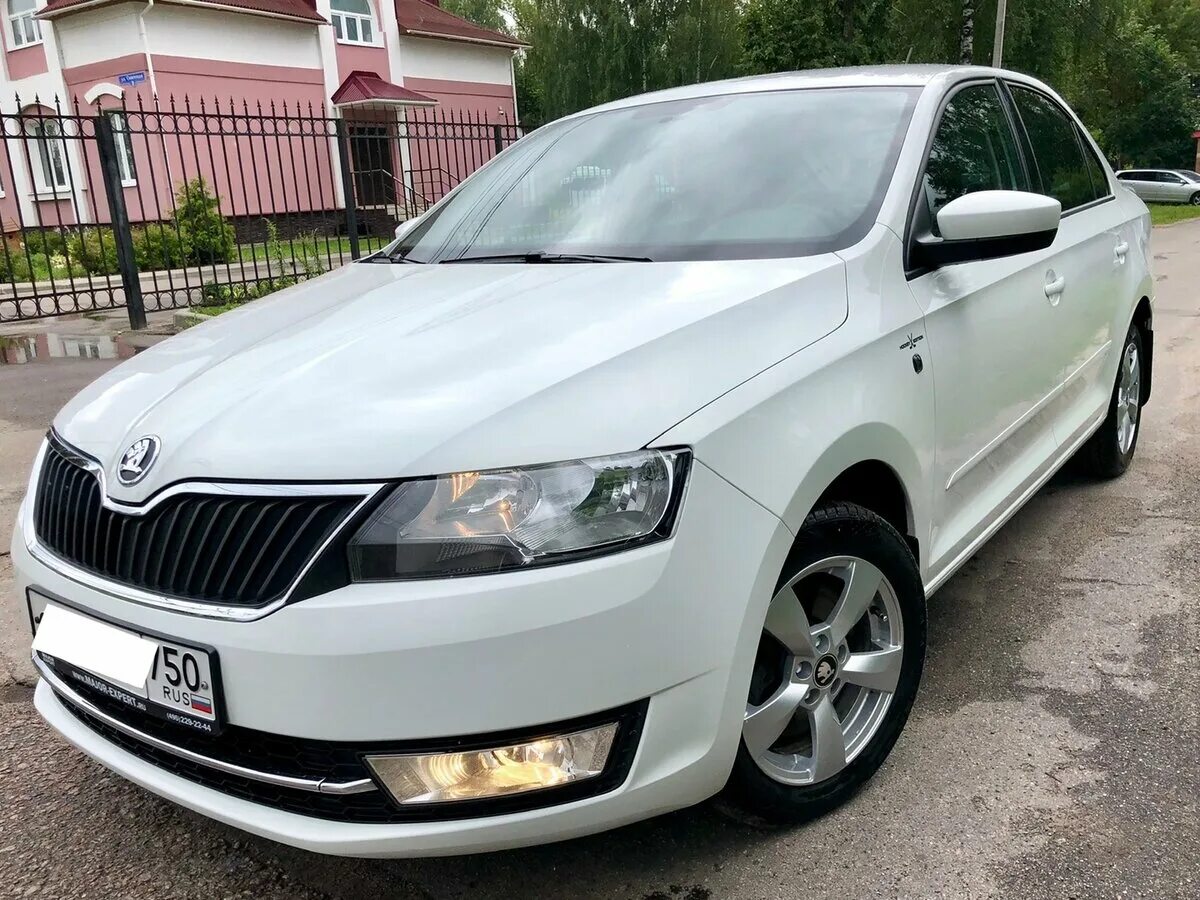 Шкода рапид 2015 купить. Шкода Рапид 2015. Шкода Рапид 2015г. Шкода Рапид 2016. Skoda Rapid 2015 года.