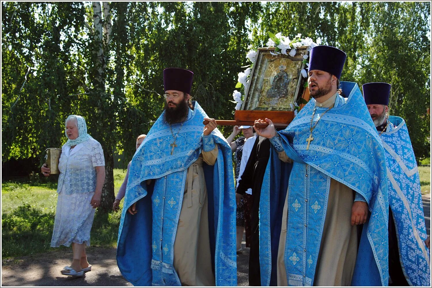 Погода в никольском спасский татарстан. Спасский район, татарстан, село никольское. Село никольское храм татарстан. Фото дороги в никольск спасский район. Никольск храм спасский район.