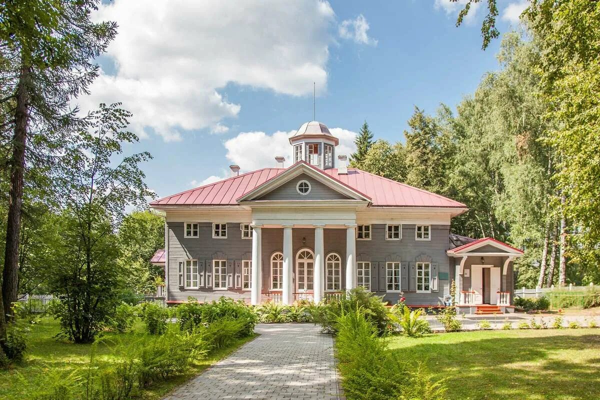 В каком городе находится музей усадьба. Усадьба захарово пушкин. усадьба захарово музей-заповедник. усадьба ганнибал захарово. село захарово музей пушкина.