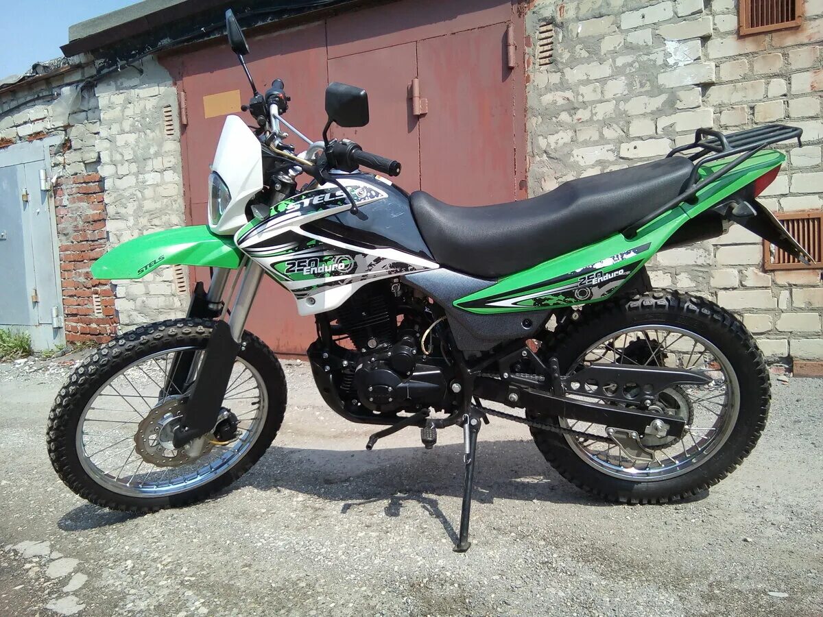 Enduro 250 характеристики. стелс 250 кросс. питбайк стелс 250. стелс эндуро 250. кроссовый мотоцикл стелс 250.