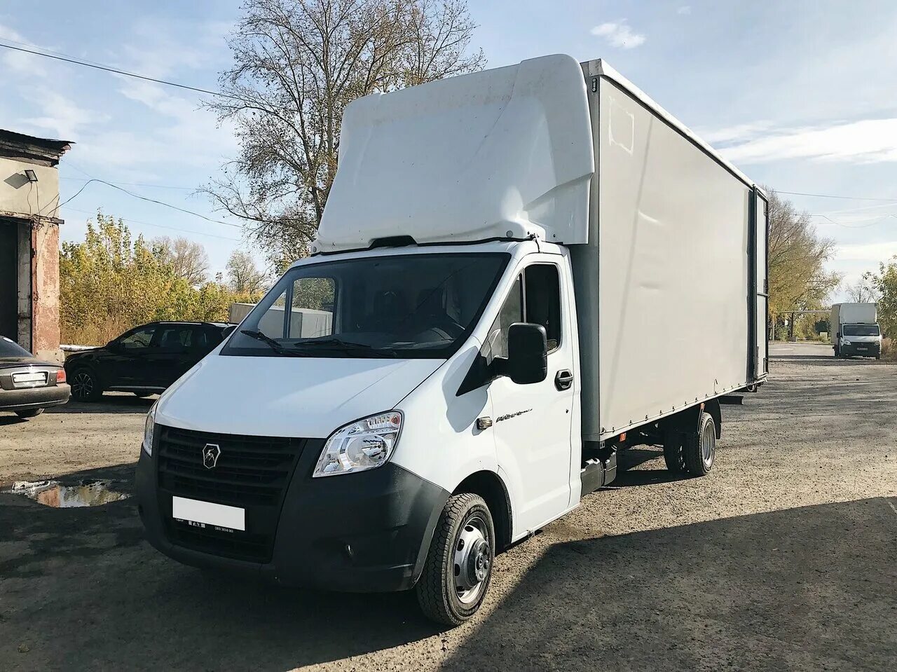 Nissan cabstar f24. Газель 3. Ивеко грузовой до 3. Ивеко дейли микроавтобус. Вольво 10 тонн изотерма.