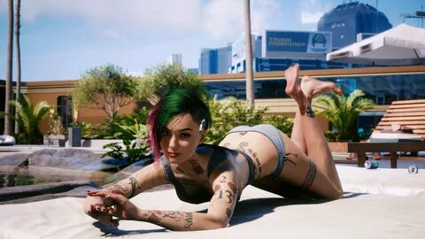 Энтузиаст создал качественную фигурку Джуди Альварес Cyberpunk 2077 с собла...