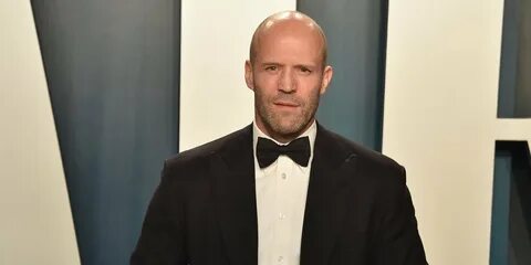 Кто из артистов перечислил деньги