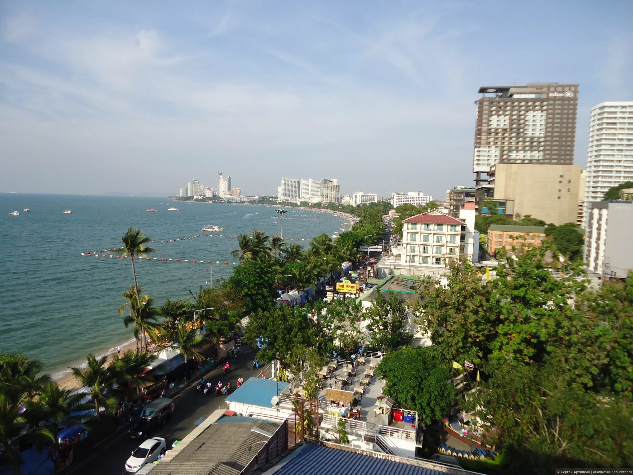 Торговый центр центр фестиваль паттайя. The base condo pattaya. Центральный пляж паттайи. Паттайя таиланд. Централ фестиваль паттайя.