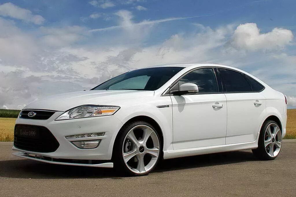 Гудит форд мондео. Форд Мондео 4. Ford Мондео 4. Форд Мондео 4 Рестайлинг. Ford Mondeo 4 St.