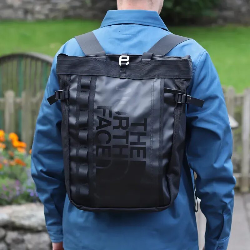 Face the base. The north face сумка base camp. сумка-тоут the north face base camp. the north face basecamp tote. the north face base camp tote bag in black.