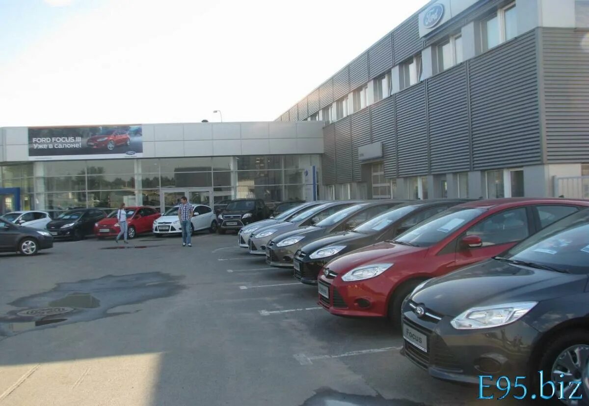 Автоэксперт москва варшавское. Автоэксперт москва варшавское шоссе. Автоэксперт на варшавке. Варшавское шоссе 125с1. Автосалон автоград варшавское шоссе.