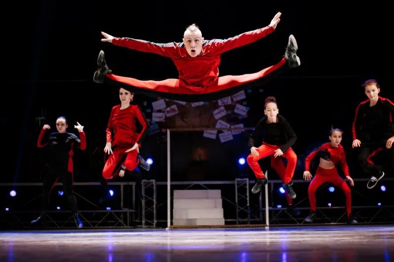 Id dancing. Id dancing. Школа танцев иваново. Ids танцы. Id танцевальная мастерская иваново.