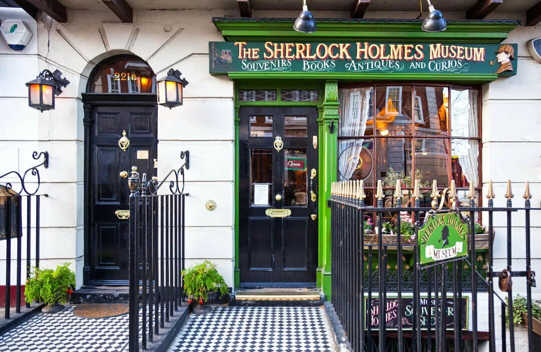 Выберите правильную форму прилагательного sherlock holmes was