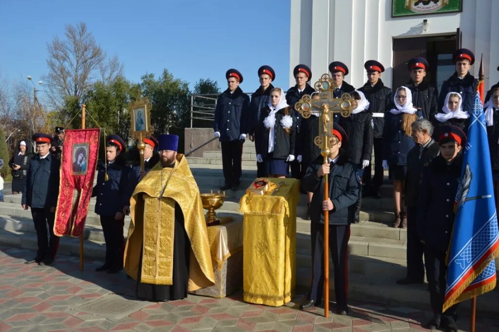 Лицей сальск. СККПЛ Сальск. Сальский казачий кадетский профессиональный лицей. Казачий лицей Сальск. Кадетский корпус Сальск профессии казачий.