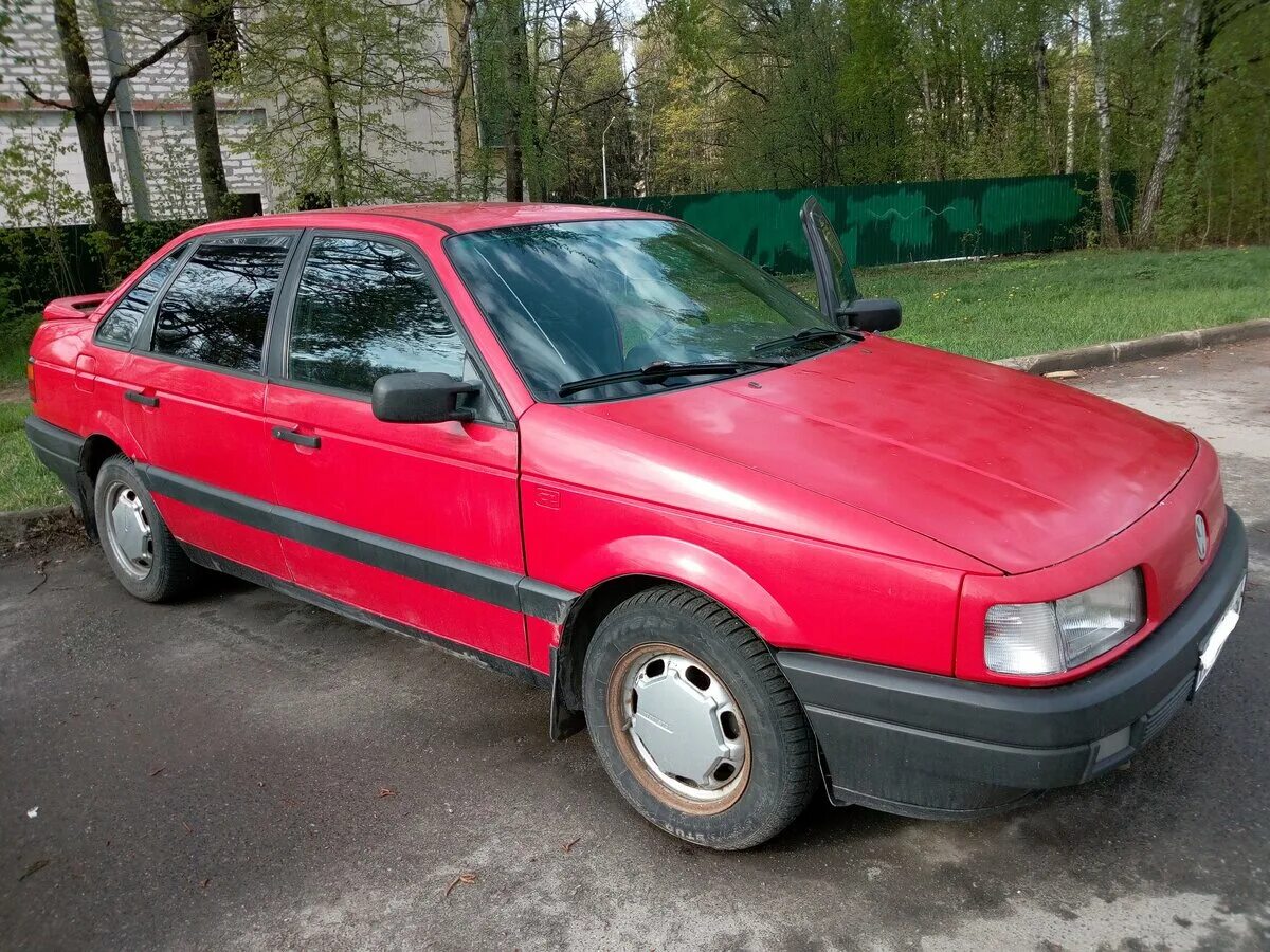Фольксваген 1990 годов. Passat b3 1990. Фольксваген Passat 1990. Фольксваген Пассат в3 1990. Volkswagen Passat 1.8 МТ, 1990.