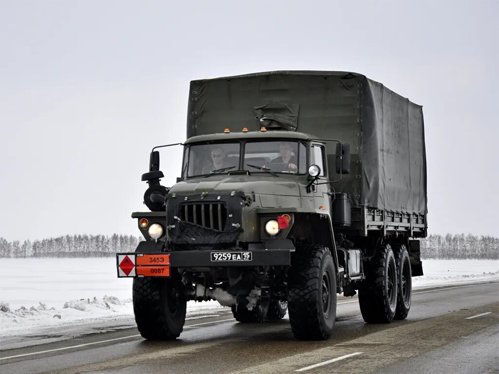 урал 43206. урал 4320 без кузова. урал 4320 бортовой военный. урал 4320 москве. урал 4320-0811-30.
