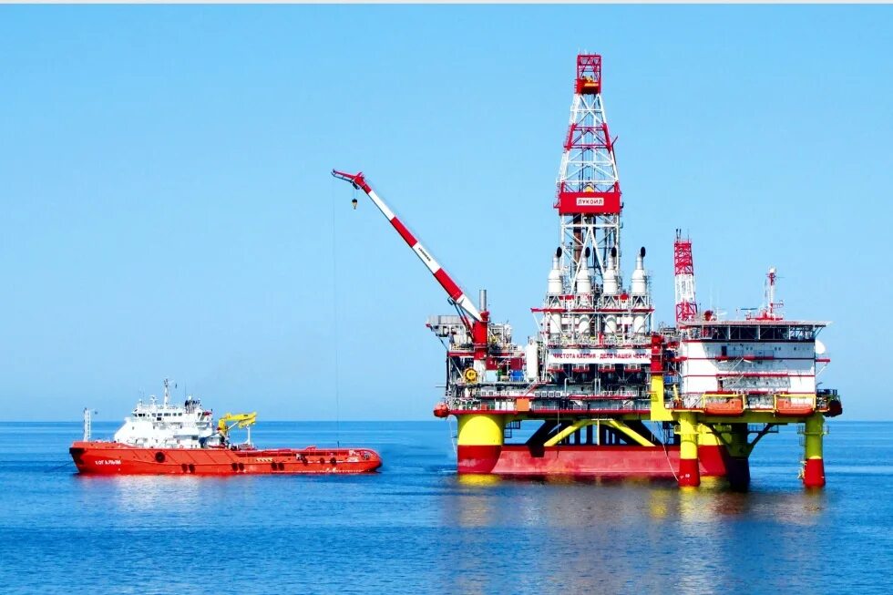 Буровые установки нефть. Зарубежнефть вьетнам. Насосная станция нефтебазы. Месторождение им филановского в каспийском море. Нефтяной блок.