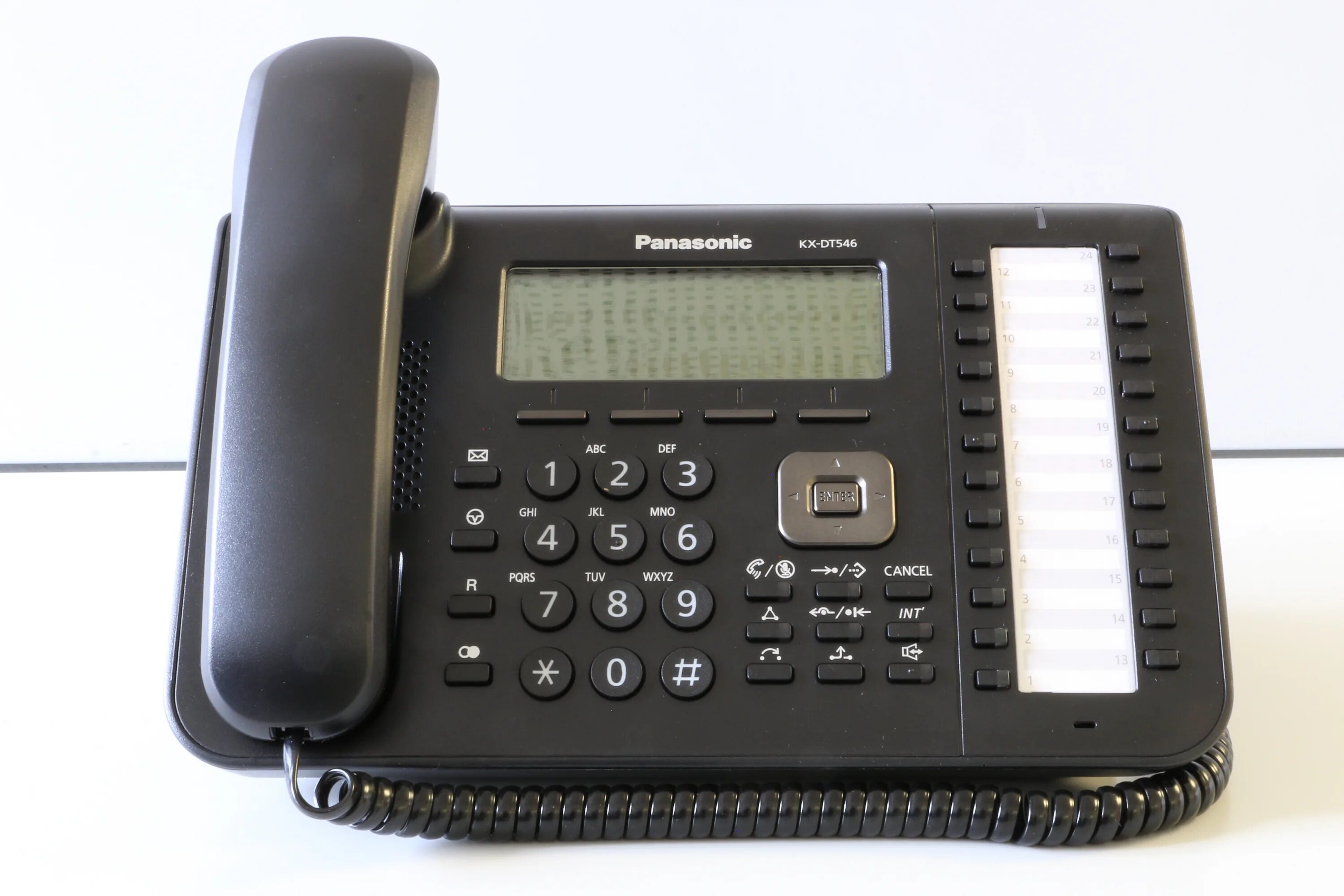 Автоответчик стационарный. Panasonic KX-dt546. IP телефон Панасоник. Телефонный автоответчик. Стационарный телефон с автоответчиком.