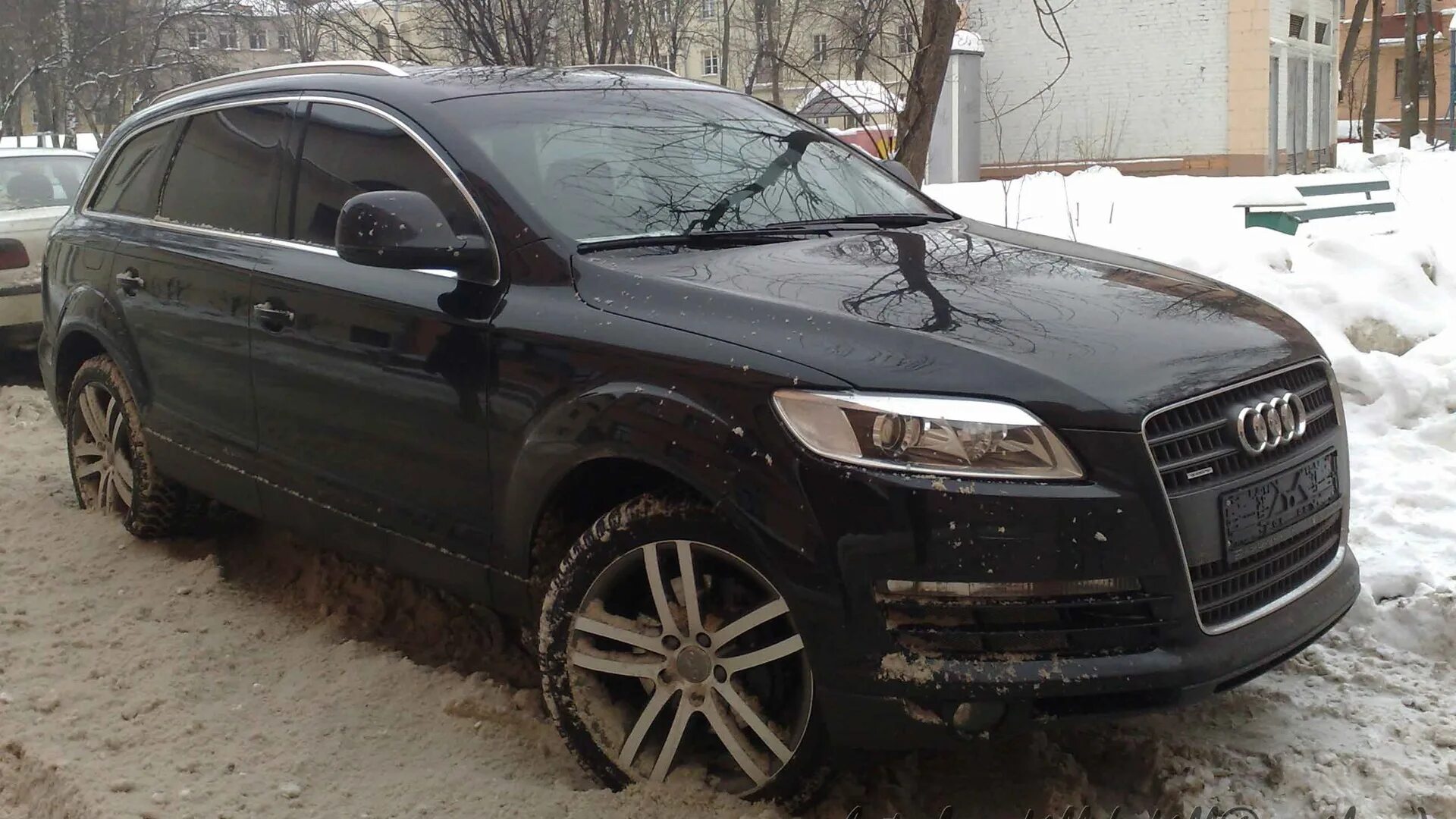 Купить ку 7 авито. Audi q7 2007. Ауди q7 2006. Ауди ку7 черная 2009. Audi q7 2008.