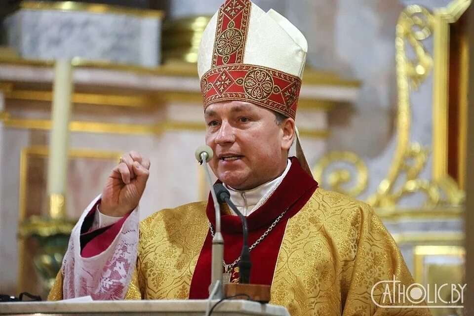 Епископ средневековье католической церкви. Митрополит католические митрополиты. Митрополит католические митрополиты. Католический епископ. Грекокатолическиф епископ.