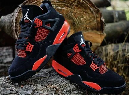 Jordan 4 retro thunder