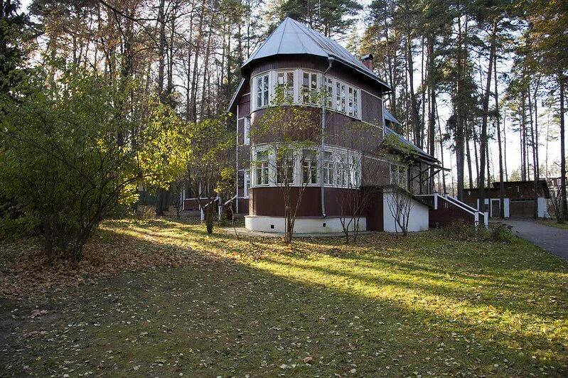 Переделкино Пастернак. Дом Пастернака в Переделкино. Переделкино писательский поселок. Музей Пастернака в Переделкино.