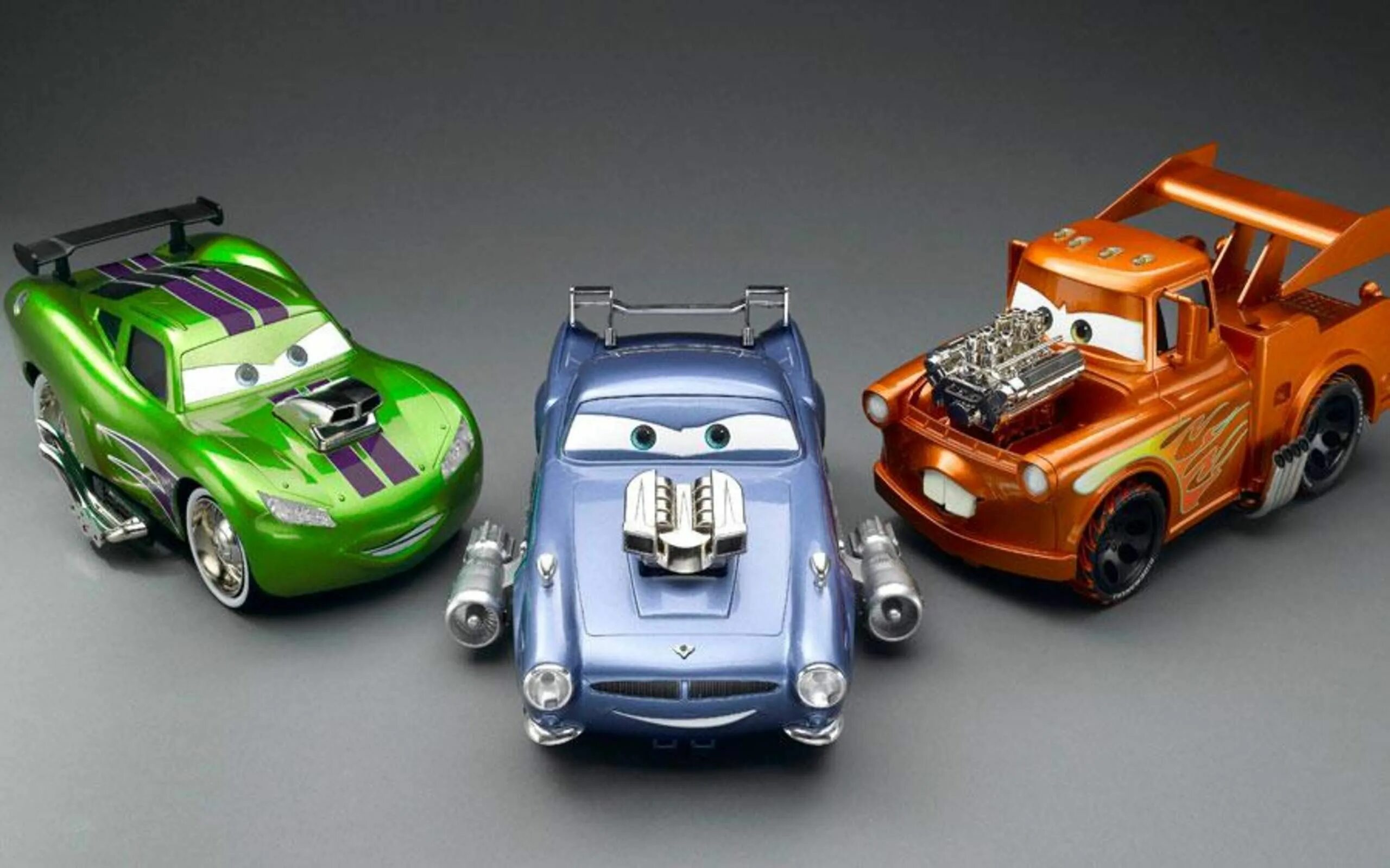 Two car 6. Finn MCMISSILE cars 2. Cars 2 Tow Mater. Тачки 2 Брайан Гирлуски. Tom Mater cars 2 игрушки.