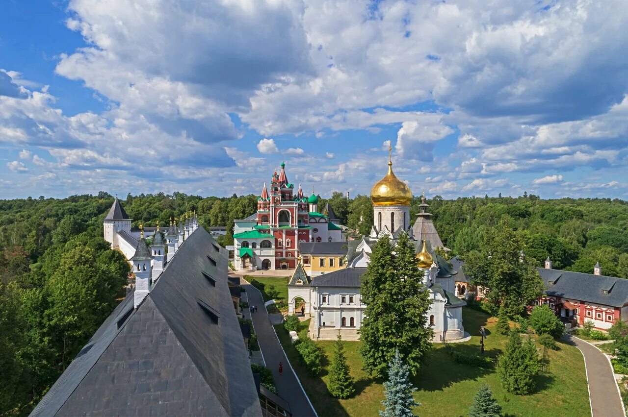 Саввино-Сторожевский монастырь Звенигород. Звенигородский историко-архитектурный и художественный музей. Звенигородский музей-заповедник. Звенигород Саввино-Сторожевский монастырь окрестности. Звенигород московская 3