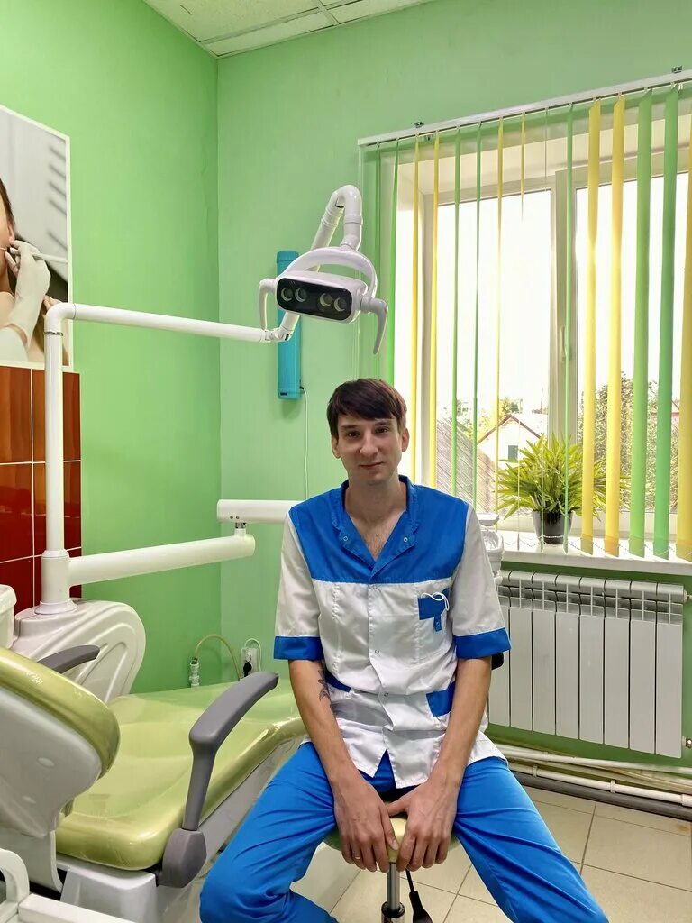 Стоматолог щекино. Юнидент Щекино. Стоматология Щекино. Юнидент стоматология. Юнидент зубная клиника.