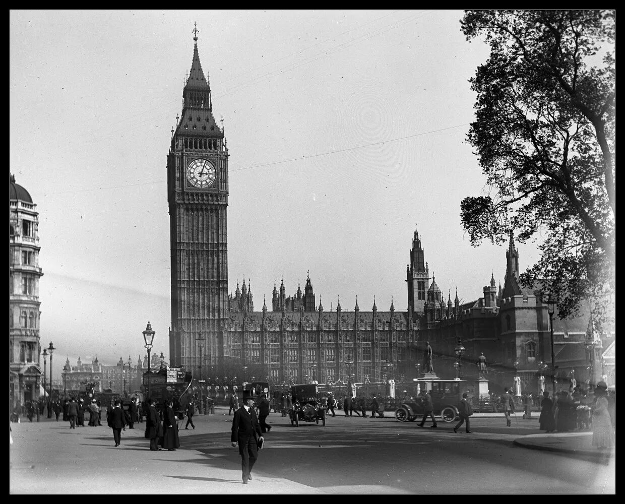 Основан лондон году. Лондон 19 век Биг Бен. Лондон 1900г. Лондон 1950 год Биг Бен. Биг-Бен (башня Елизаветы).