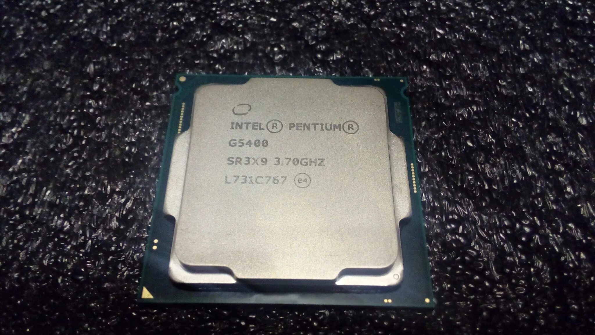 Intel(r) Pentium(r) Gold g5400 CPU. Процессор Intel Pentium Gold g5400 OEM. Процессор Intel Pentium g5400 (3,7 GHZ,s1151, 2c/4t, 4mb l3, hd610, 58w) OEM. Intel(r) Pentium(r) Gold g5400 CPU @ 3.70GHZ 3.70 GHZ. Интел 5600