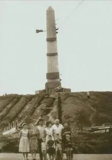 Памятник сооруженный на деньги семьи мараевых