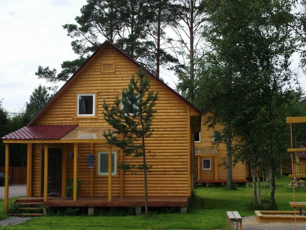 Аренда в ленинградской области посуточно. Коробицыно дом. Желтая дача. База отдыха дача Приозерский район. Светлый дачный дом.