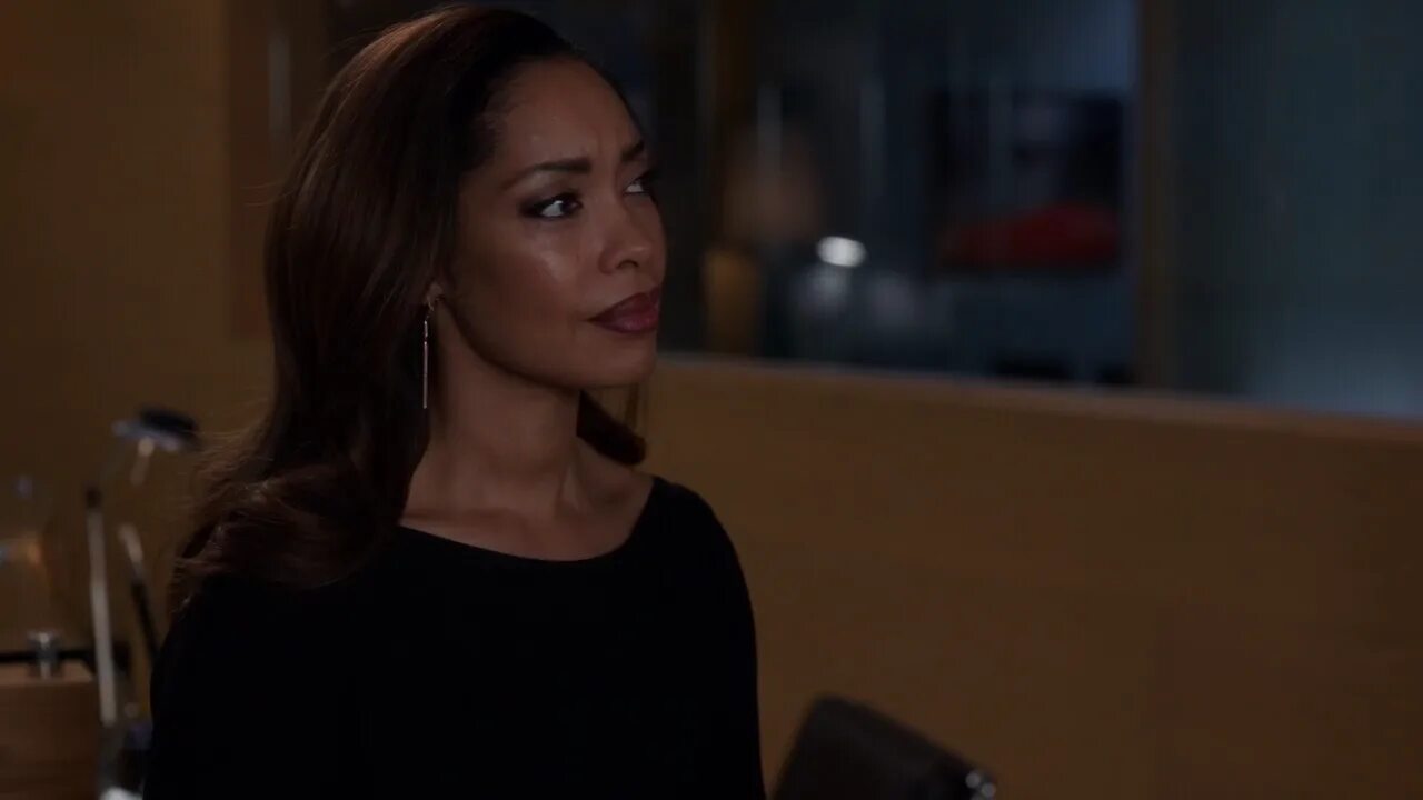 Джасинда бэррет форс мажоры. Элизабет хауэр форс мажоры. Тесса форс мажоры. Гэбриел махт форс мажоры. Зои лоуфорд форс мажоры.