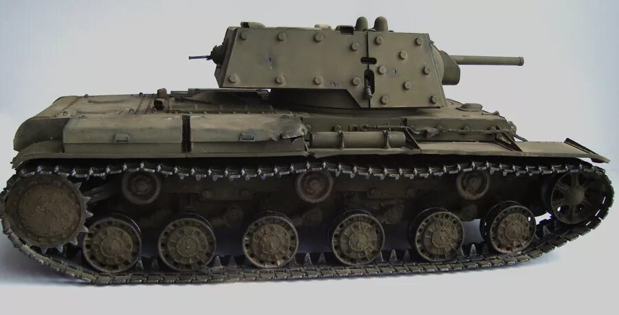 Кв 1 экран. Кв-1 Trumpeter 1/35. Кв-1 с экранами. Кв-1 без надгусеничных полок. Кв-1 экранированный.