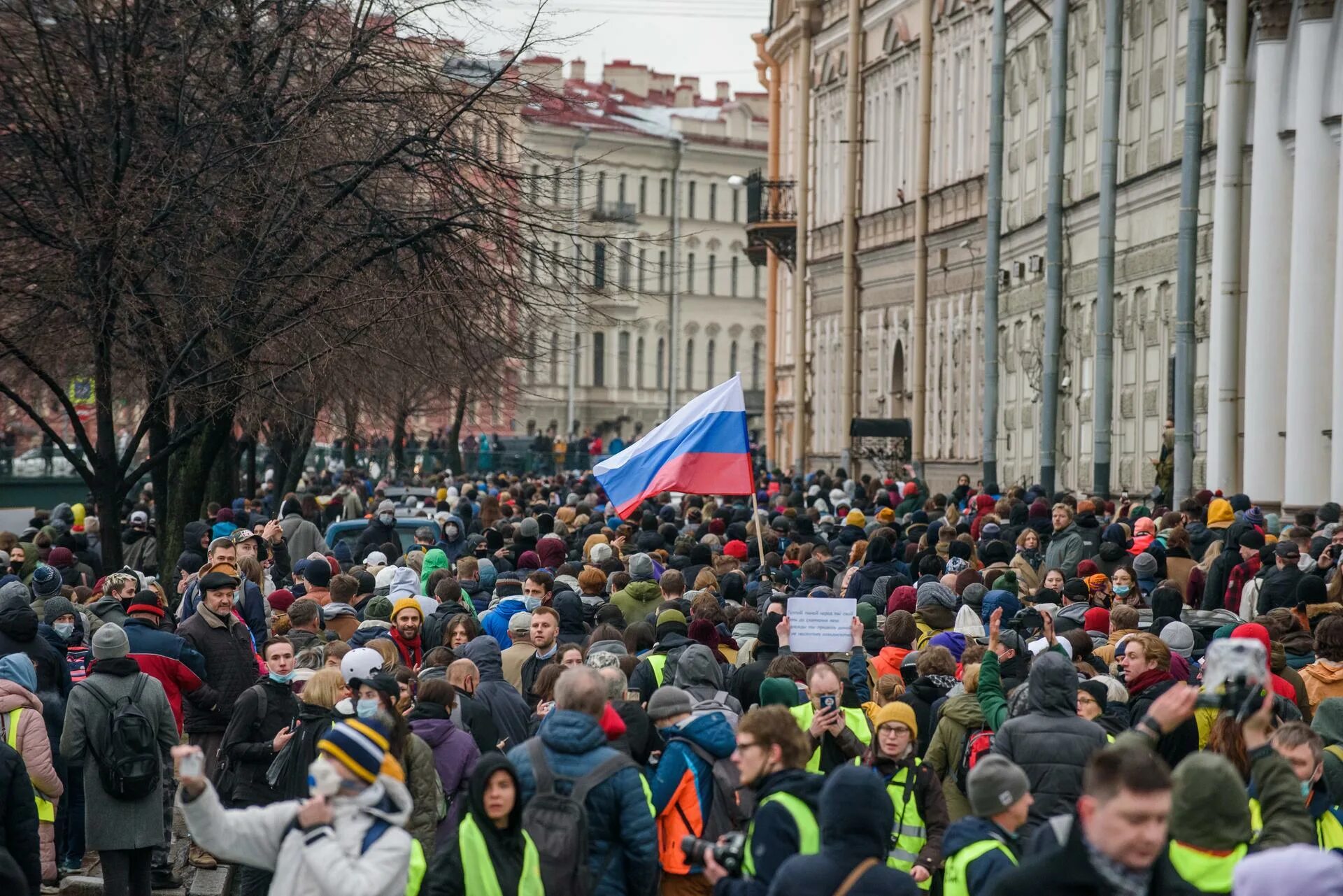 Митинг против войны в СПБ. Митинг СПБ 10 декабря 2011. Митинг 5 мая 2018 в СПБ. Митинги в СПБ 2016 год. Митинг спб 2024