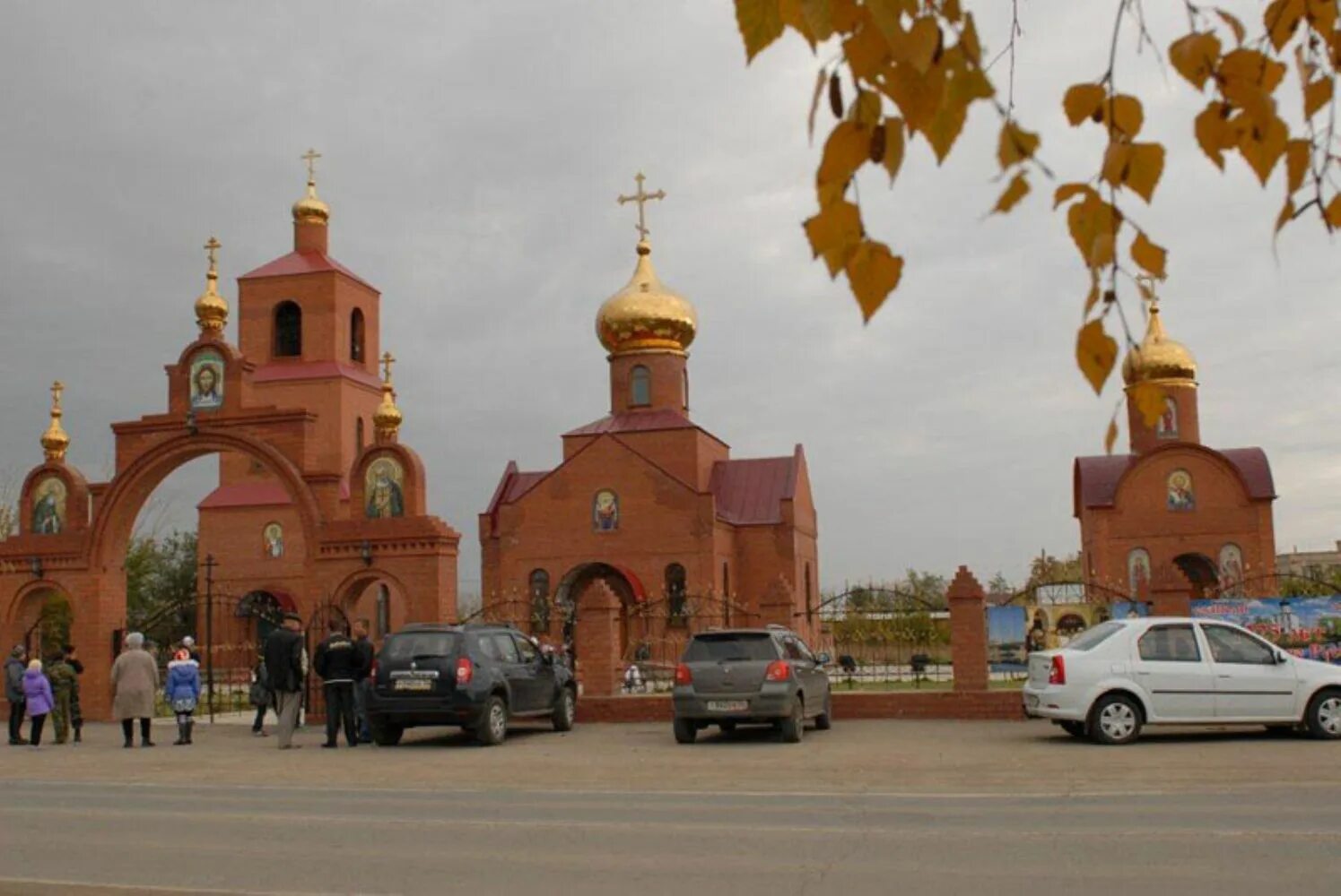 Погода в адамовке оренбургской области на неделю. Адамовка Оренбургская область. Поселок Адамовка Оренбургской области. Адамовка (Адамовский район). Адамовка храм Покрова Оренбургская область.