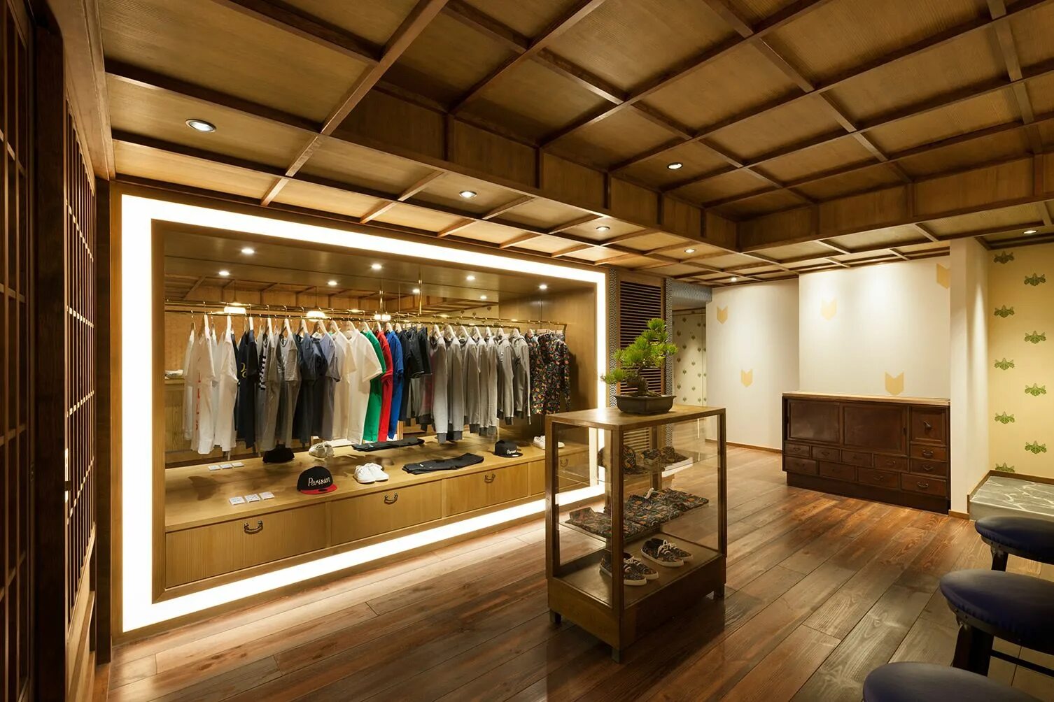 Mirror's edge catalyst. Зеркальный город mirrors edge. Интерьер магазина одежды. Bz2 shop website mirrors. Расширения для google chrome.