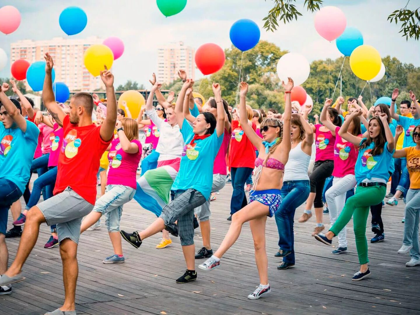 Счастливый ученик. Культурно-массовые мероприятия. Счастливые дети в садике. Радостные дети. Дети школьного возраста.